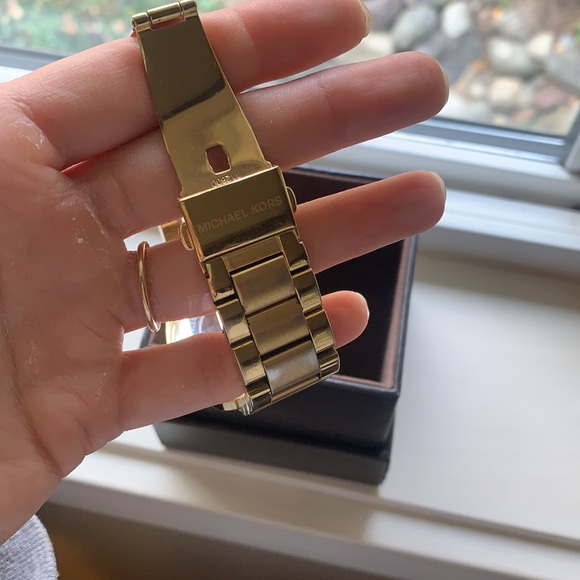 Michael Kors watch - Picture 5 of 7